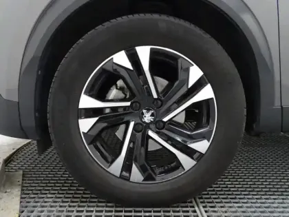 Photo 9 Peugeot 2008  1.2 PureTech 130ch S&S Allure EAT8