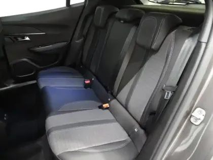 Photo 7 Peugeot 2008  1.2 PureTech 130ch S&S Allure EAT8