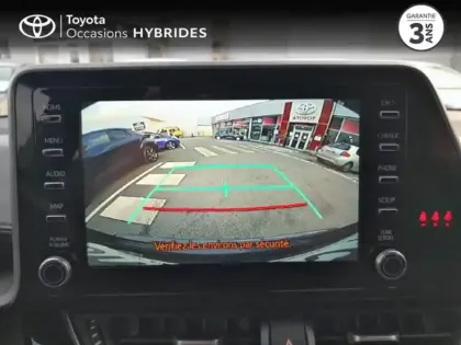Photo 13 Toyota C-HR  1.8 Hybride 122ch Dynamic Ultimate E-CVT