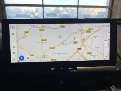 Photo 8 Toyota C-HR  2.0 Hybride 200ch Design NG23