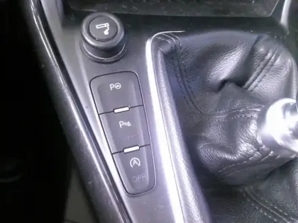 Photo 12 Ford Focus  1.5 TDCi 120ch Stop&Start Titanium