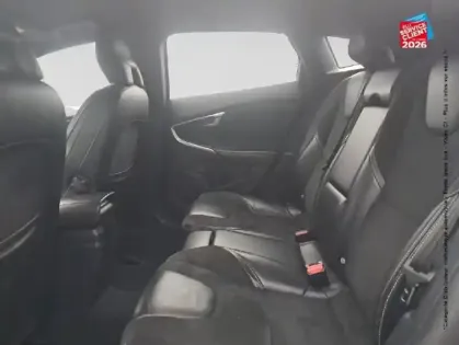 Photo 10 Volvo V40  T2 122ch R-Design