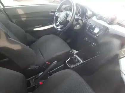 Photo 6 Suzuki Swift  1.2 Dualjet Hybrid 83ch Avantage