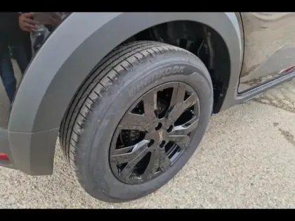 Photo 12 Dacia Sandero  1.0 ECO-G 100ch Stepway Extreme -24