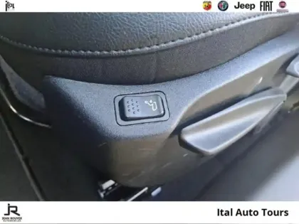 Photo 12 Jeep Compass  1.5 Turbo T4 130ch MHEV Altitude 4x2 BVR7