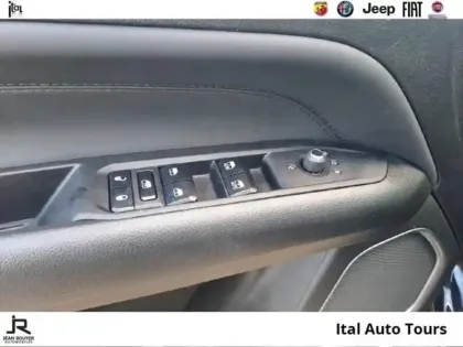 Photo 11 Jeep Compass  1.5 Turbo T4 130ch MHEV Altitude 4x2 BVR7