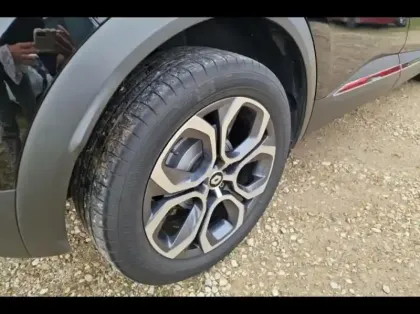 Photo 12 Renault Captur  1.3 TCe mild hybrid 160ch Techno EDC