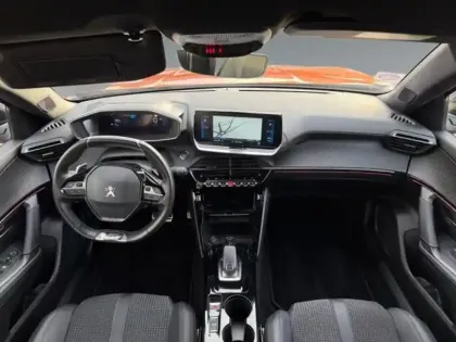 Photo 9 Peugeot 2008  1.2 PureTech 130ch S&S GT EAT8