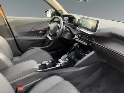 Photo 14 Peugeot 2008  1.2 PureTech 130ch S&S GT EAT8