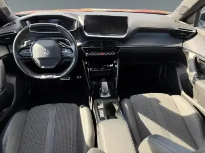 Photo 45 Peugeot 2008 Gén. II Ph1 NG GT 5