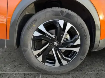 Photo 13 Peugeot 2008  1.2 PureTech 130ch S&S GT EAT8