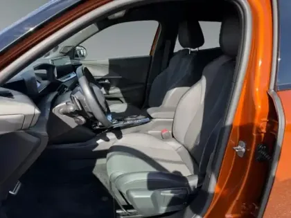 Photo 44 Peugeot 2008 Gén. II Ph1 NG GT 5