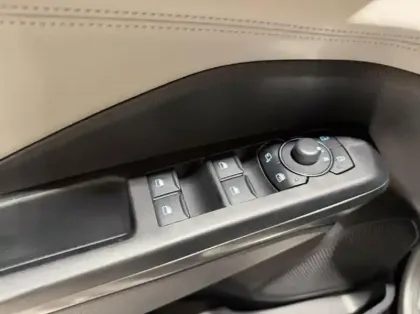 Photo 13 Ford Puma  Gen-E 168ch Standard Range 43 kWh Premium