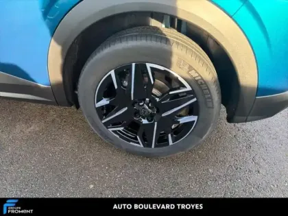 Photo 12 Peugeot 3008  1.2 Hybrid 136ch Allure e-DCS6