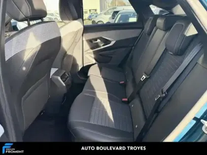 Photo 11 Peugeot 3008  1.2 Hybrid 136ch Allure e-DCS6