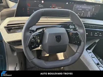 Photo 8 Peugeot 3008  1.2 Hybrid 136ch Allure e-DCS6