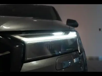 Photo 11 Audi Q7  60 TFSI e 490ch Compétition quattro Tiptronic 8 5 places
