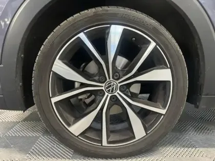 Photo 10 Volkswagen T-cross  1.0 TSI 116ch R-Line Edition DSG7
