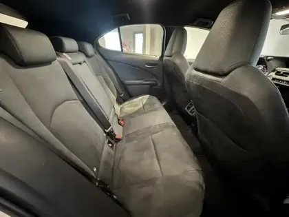 Photo 6 Lexus UX  250h 2WD Premium Edition MY21