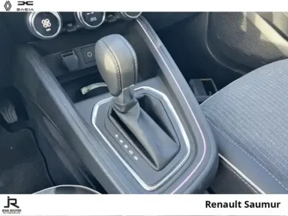 Photo 5 Renault Clio  1.6 E-Tech 145ch full hybrid Techno - 24