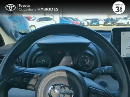 Photo 12 Toyota Yaris  116h Iconic 5p MY22