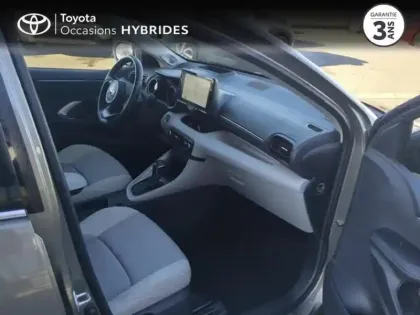 Photo 5 Toyota Yaris  116h Iconic 5p MY22