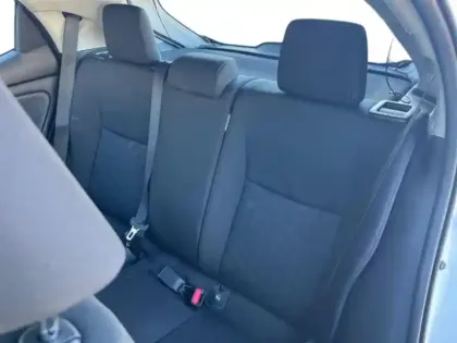 Photo 12 Toyota Yaris  120 VVT-i Dynamic Business 5p MC24