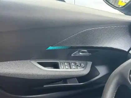 Photo 9 Peugeot 208  e- 136ch Style