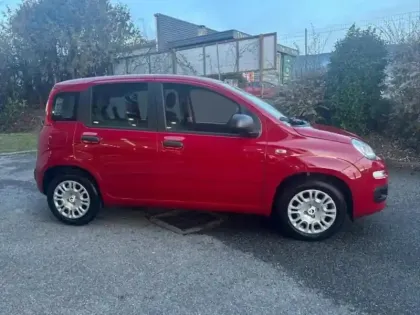 Photo 3 Fiat Panda  Classic 1.0 70ch BSG S&S Icône Step 2