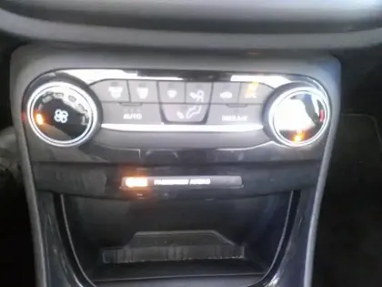 Photo 14 Ford Puma  1.0 Flexifuel 125ch S&S mHEV Titanium Design 3