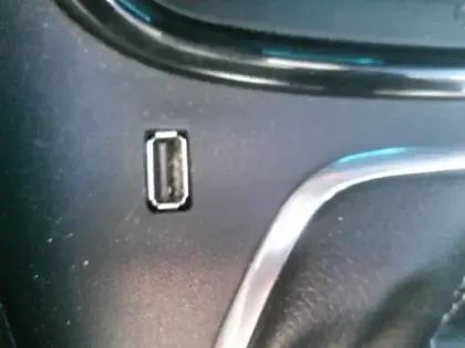 Photo 13 Ford Puma  1.0 Flexifuel 125ch S&S mHEV Titanium Design 3