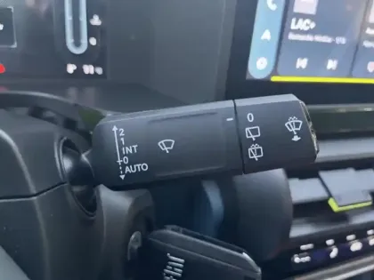 Photo 12 Fiat Grande Panda  1.2 Hybrid Turbo 110ch Icône eDCT6