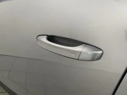 Photo 13 Peugeot 5008  Electrique 210ch Batterie 73 kWh Allure