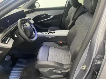 Photo 5 Peugeot 5008  Electrique 210ch Batterie 73 kWh Allure