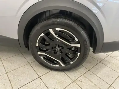 Photo 12 Peugeot 5008  Electrique 210ch Batterie 73 kWh Allure