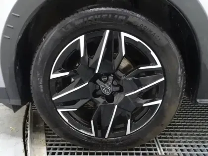 Photo 9 Peugeot 3008  1.2 Hybrid 145ch Allure e-DCS6