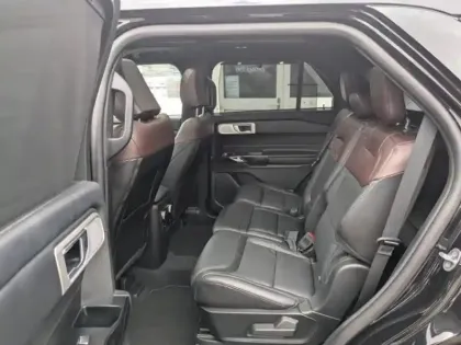 Photo 16 Ford Explorer Gén. III Ph1 Platinum 5