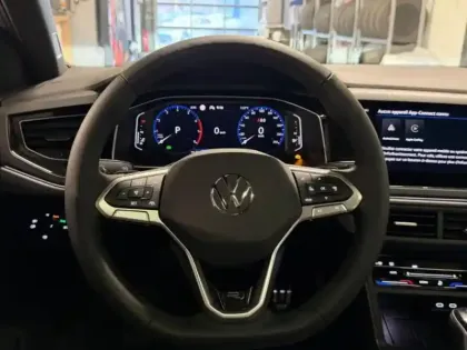 Photo 7 Volkswagen Polo  1.0 TSI 116ch R-Line DSG7