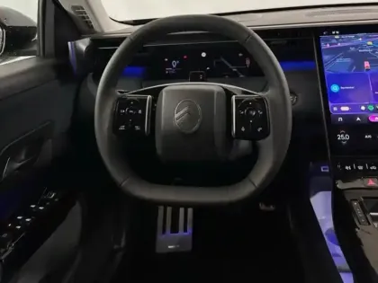 Photo 11 Citroën C5 aircross  1.2 Hybride 145ch MAX boite automatique