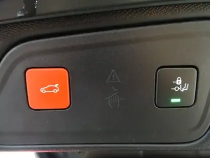 Photo 11 Peugeot 3008  1.2 PureTech 130ch S&S Allure Pack EAT8