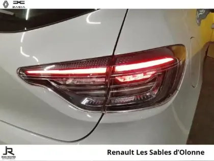 Photo 14 Renault Clio  1.5 Blue dCi 100ch Evolution - 24