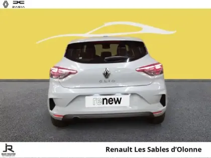 Photo 10 Renault Clio  1.5 Blue dCi 100ch Evolution - 24