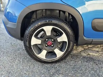 Photo 13 Fiat Panda  1.0 70ch BSG S&S Cross