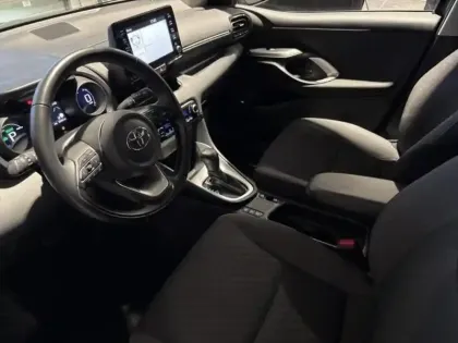 Photo 4 Toyota Yaris  116h Design 5p MY22