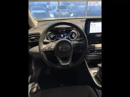 Photo 5 Toyota Yaris  116h Design 5p MY22