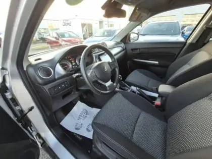 Photo 13 Suzuki Vitara  1.5 Dualjet Hybrid 115ch Privilège Auto