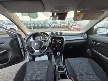 Photo 17 Suzuki Vitara  1.5 Dualjet Hybrid 115ch Privilège Auto