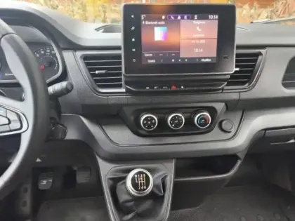 Photo 13 Renault Trafic  Combi L2 2.0 Blue dCi 150ch S&S Zen 8 places