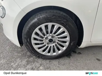 Photo 8 Fiat 500  e 95ch Action