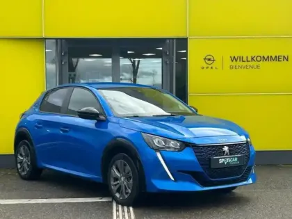 Photo 2 Peugeot 208  e- 136ch Style